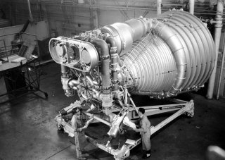 RD-ENG-634 March 17, 1964 Rocketdyne technicians inspect F-1 engine Ralf Kutzer