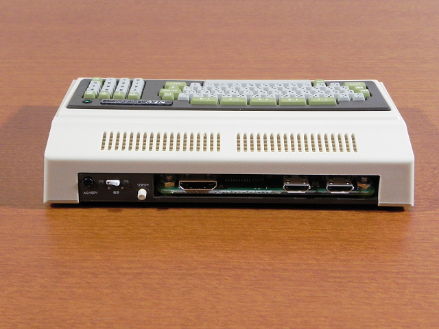 PasocomMini PC-8001 本体背面